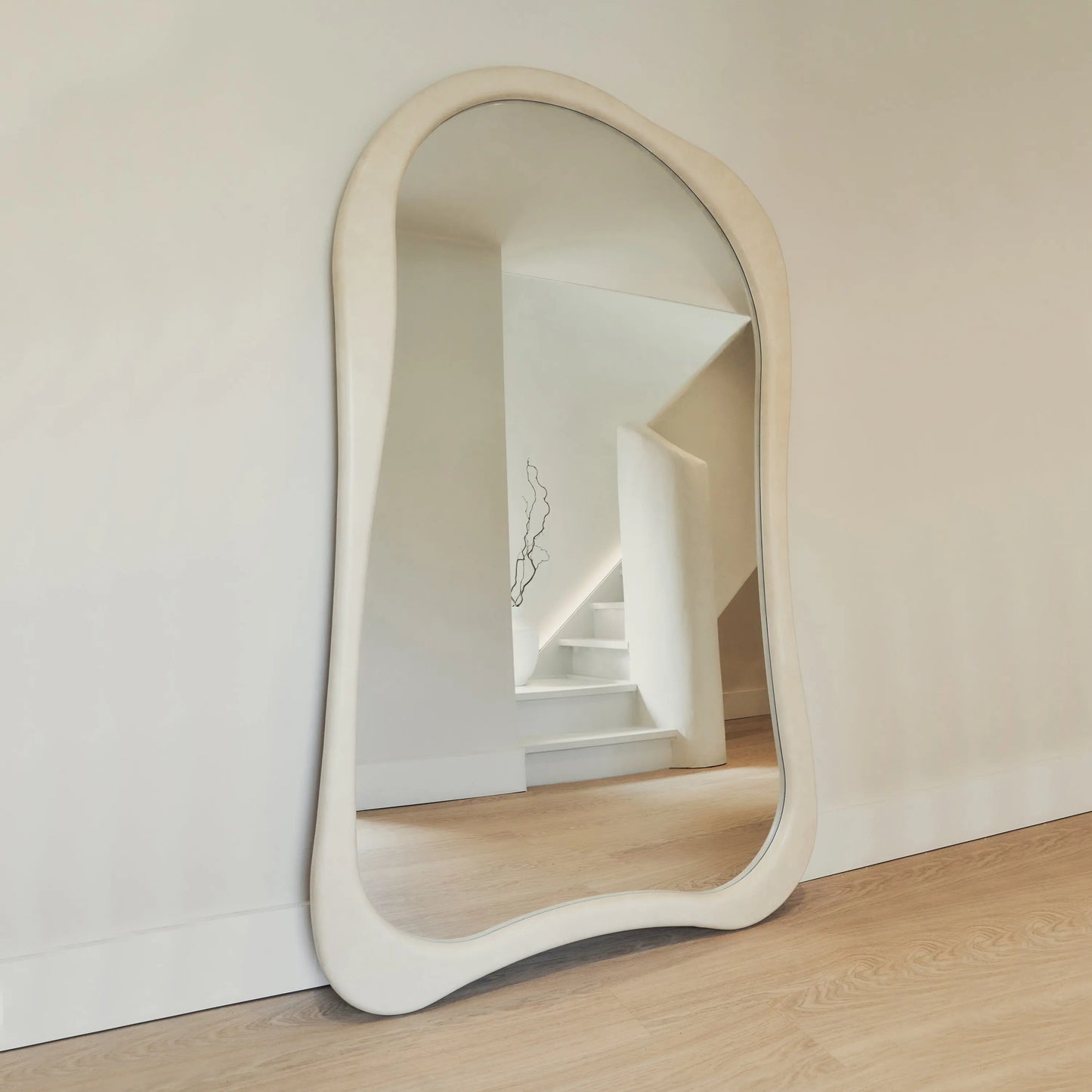 Arcurva Large Organic Wall Mirror - Irregular Contemporary Design with Textured Concrete Finish (190 x 120 cm) Spiegel Weltt