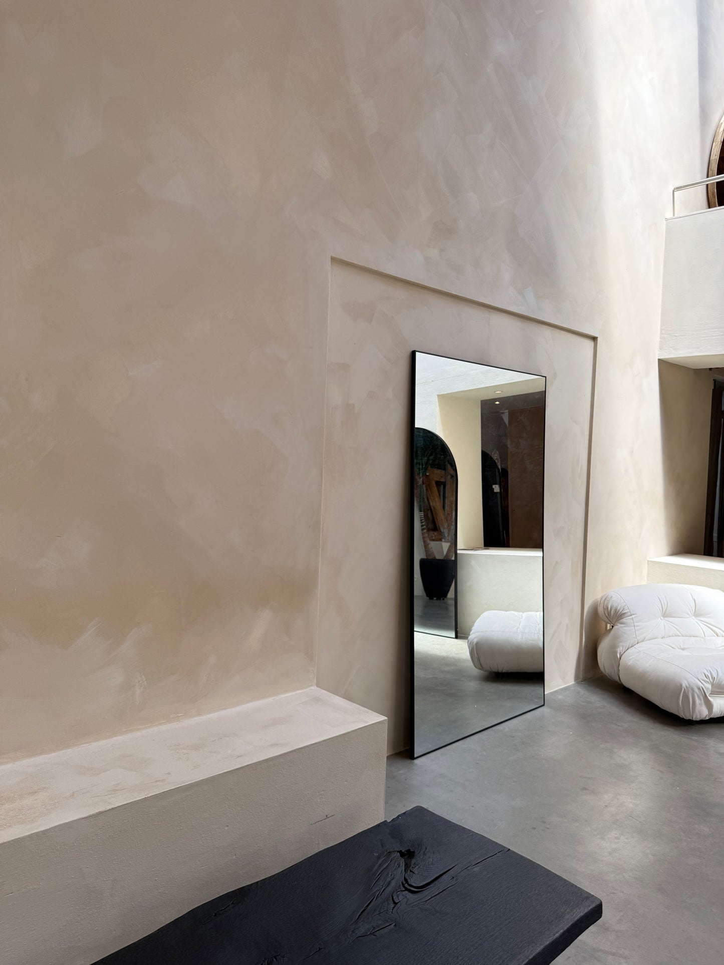 Aura Large Minimalist Design Mirror - 200 cm x 120 cm - Black Mirrorum