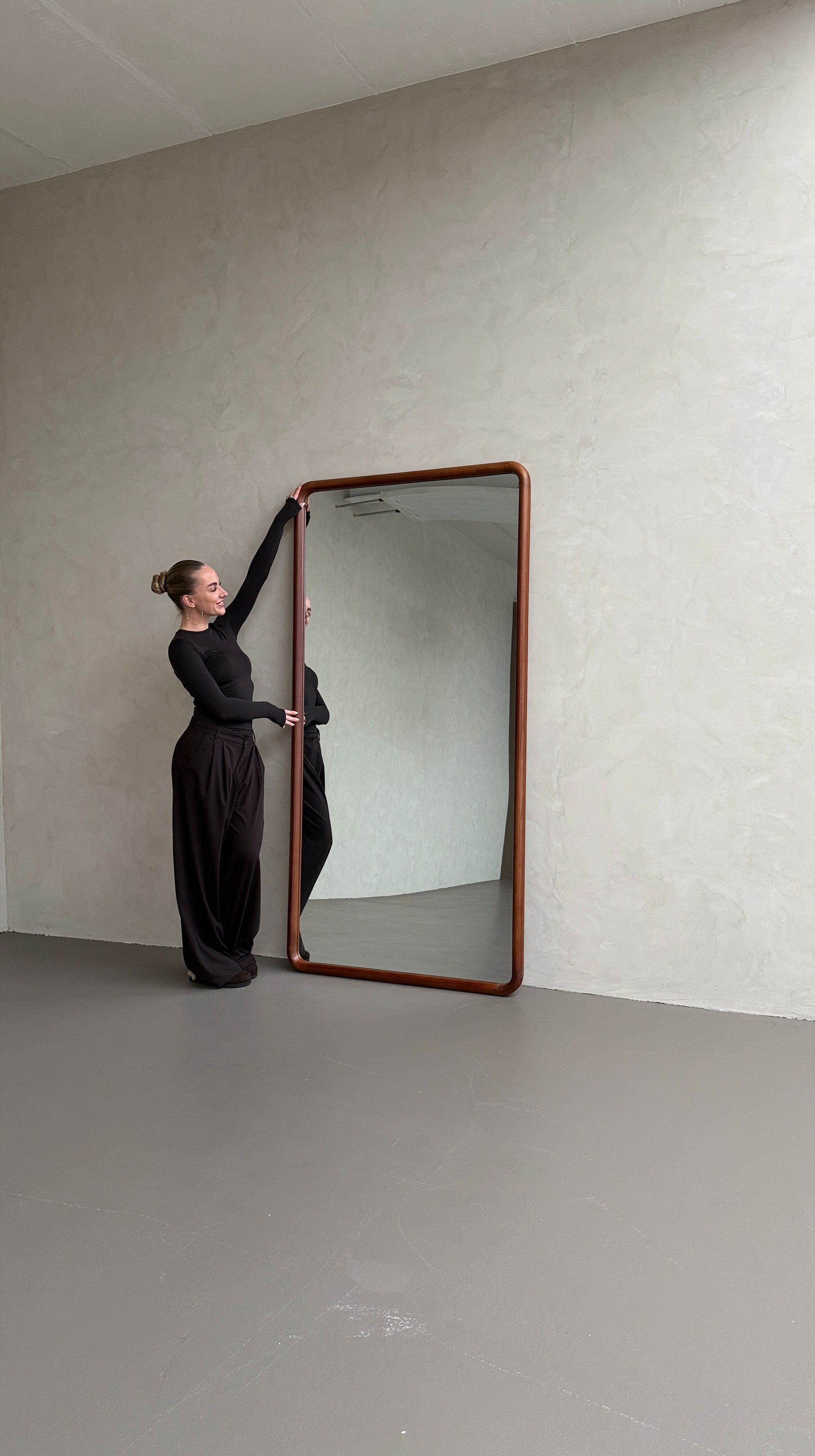 Elin Walnut – Rectangular Solid Wood Floor Mirror 200 x 100 cm Mirrorum