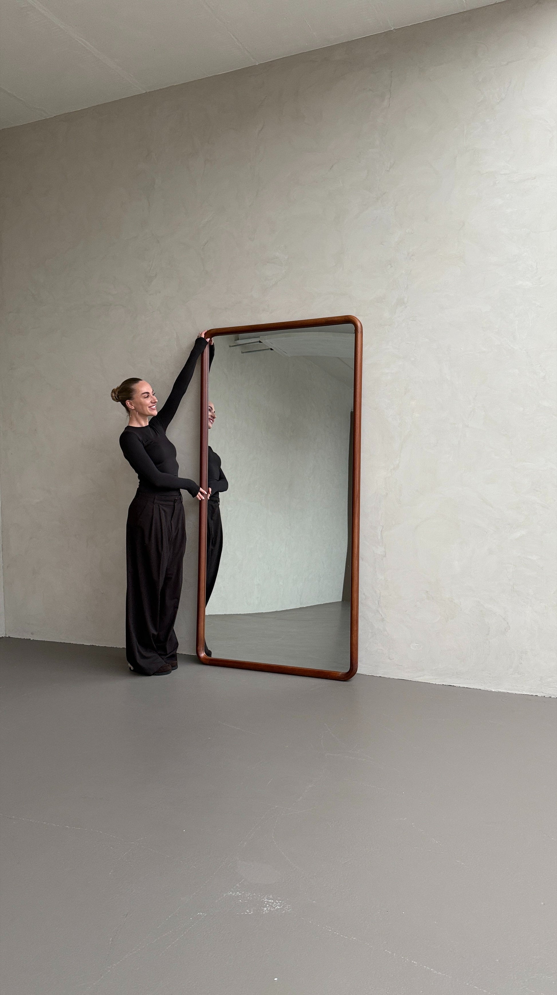 Elin Walnut – Rectangular Solid Wood Floor Mirror 200 x 100 cm Mirrorum