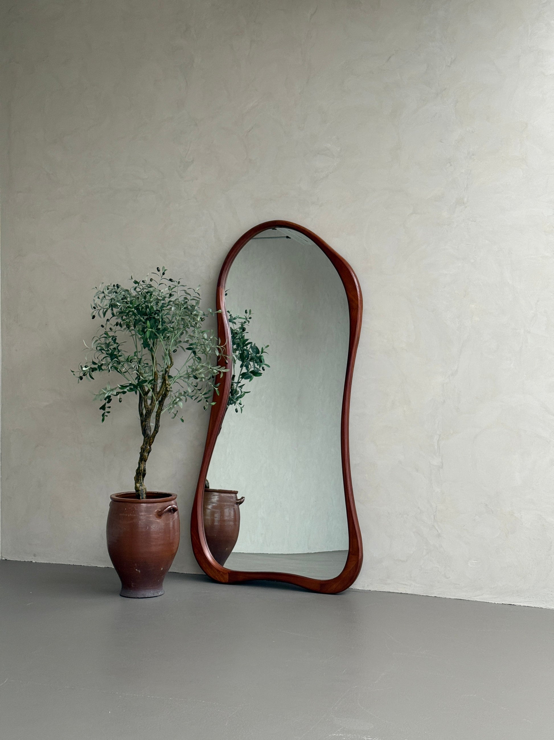 Mira Walnut Organic Wood Floor Mirror – 200 x 100 cm Mirrorum