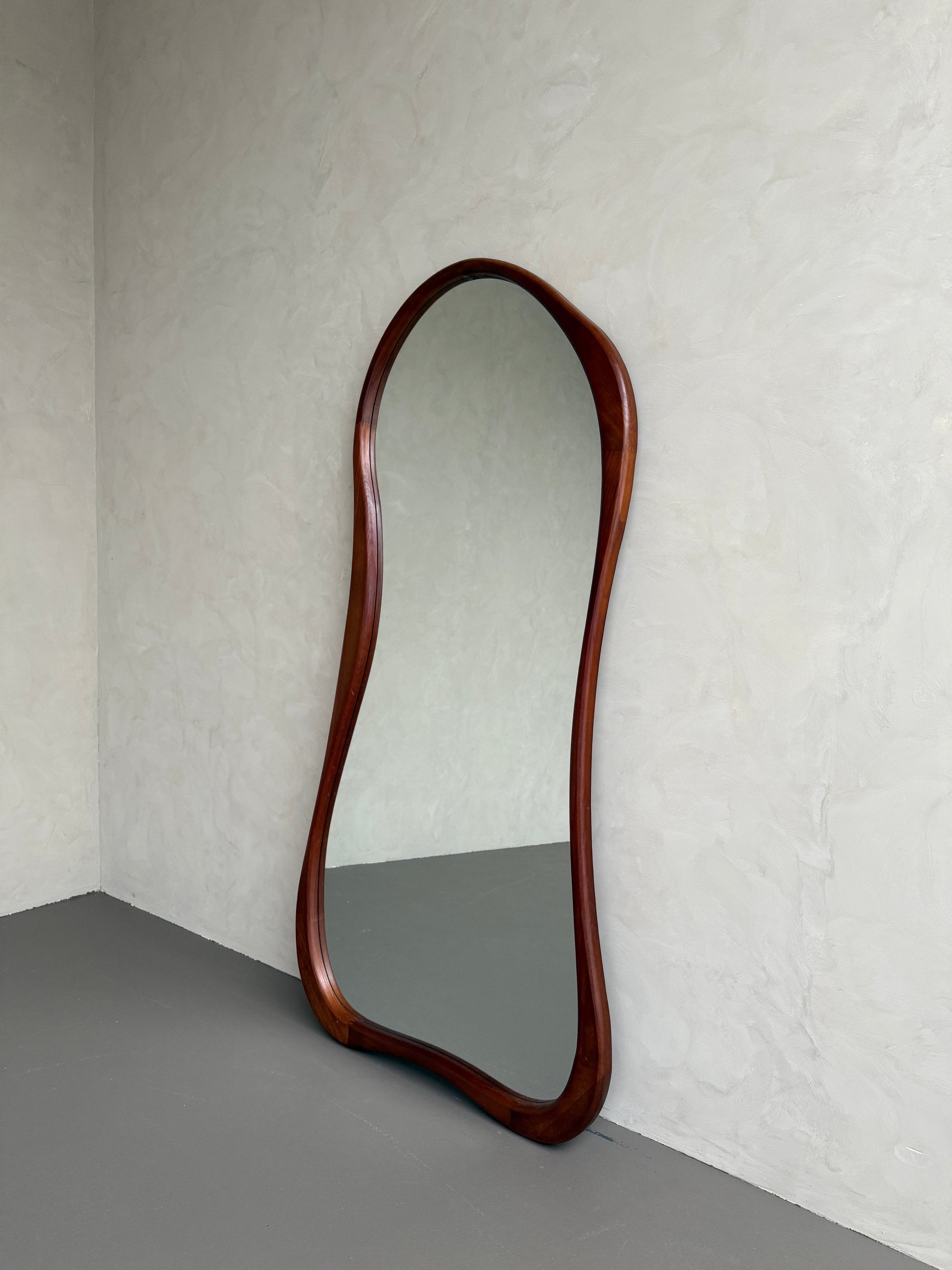 Mira Walnut Organic Wood Floor Mirror – 200 x 100 cm Mirrorum