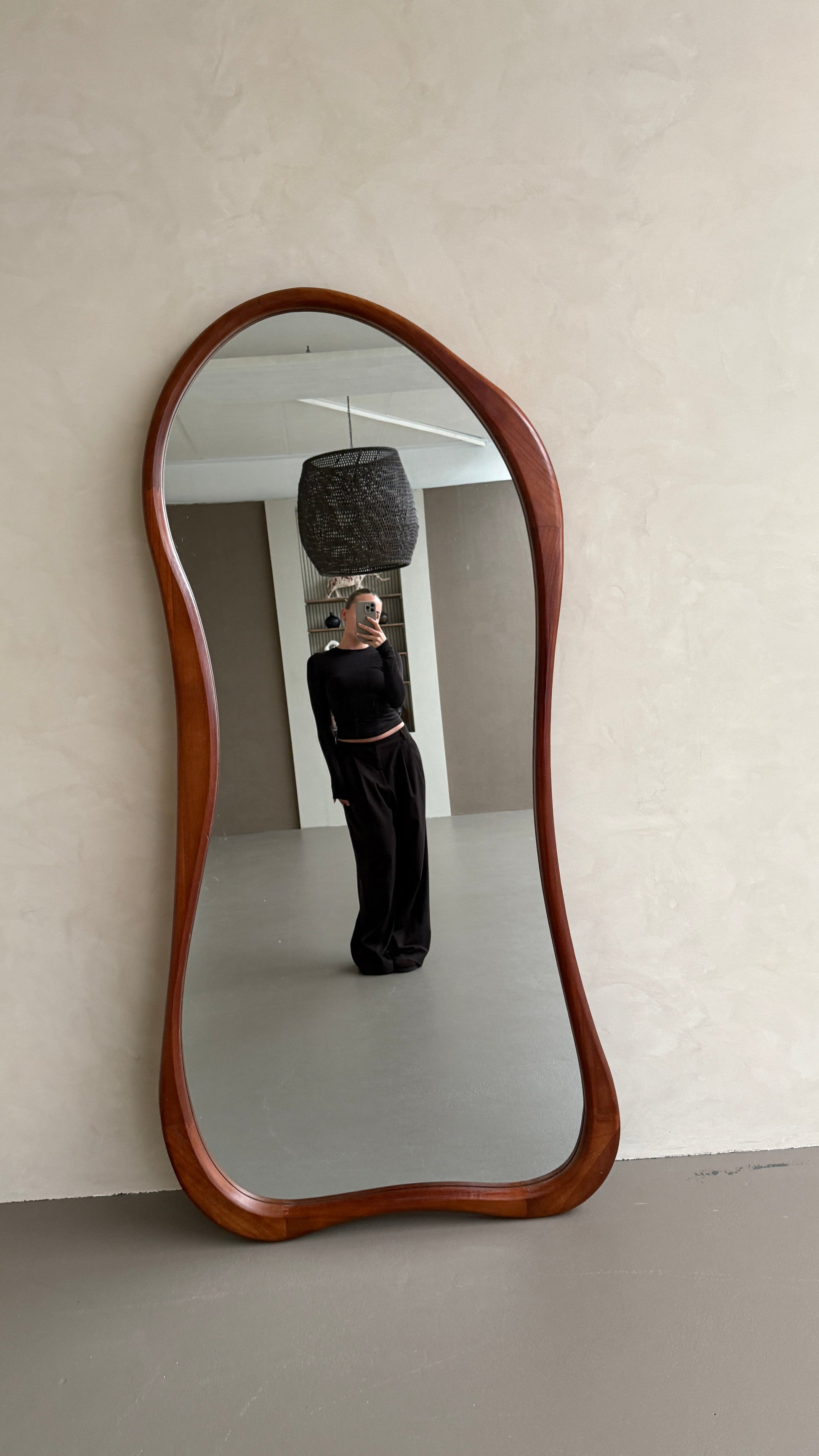 Mira Walnut Organic Wood Floor Mirror – 200 x 100 cm Mirrorum