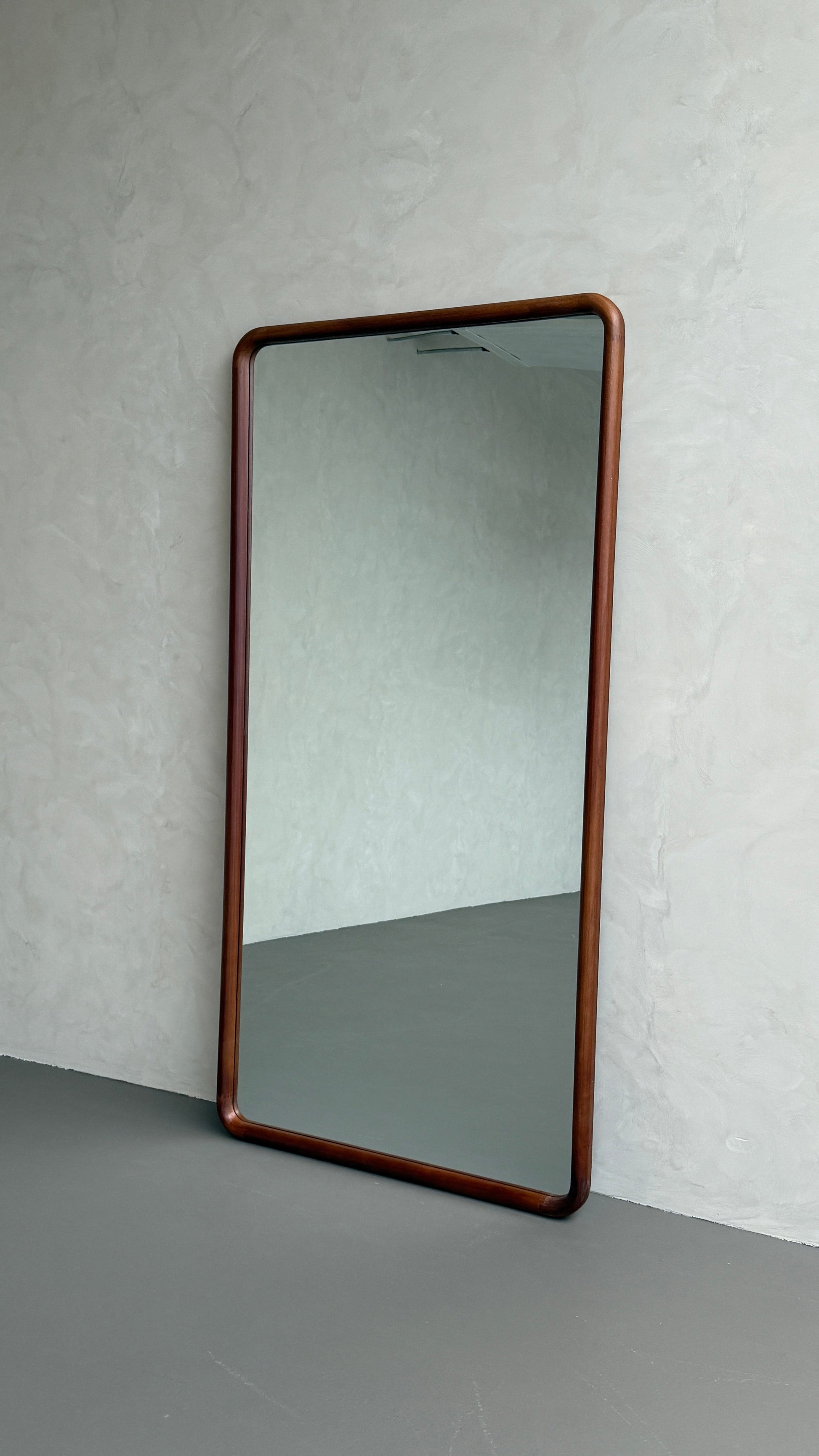 Elin Walnut – Rectangular Solid Wood Floor Mirror 200 x 100 cm Mirrorum