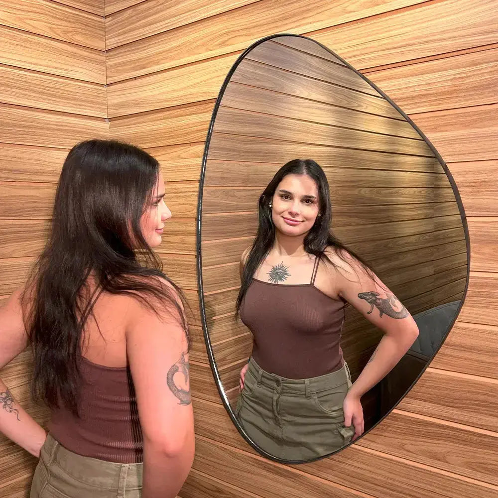 Premium Glamour Rectangular Wall Mirror - 100x75cm Mirrorum